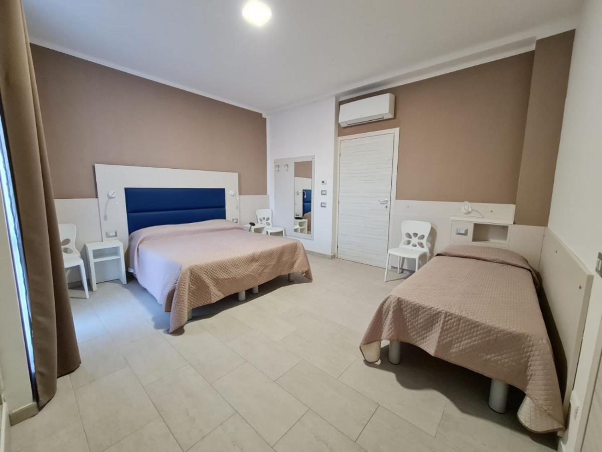 Hotel City 20 Милано Екстериор снимка