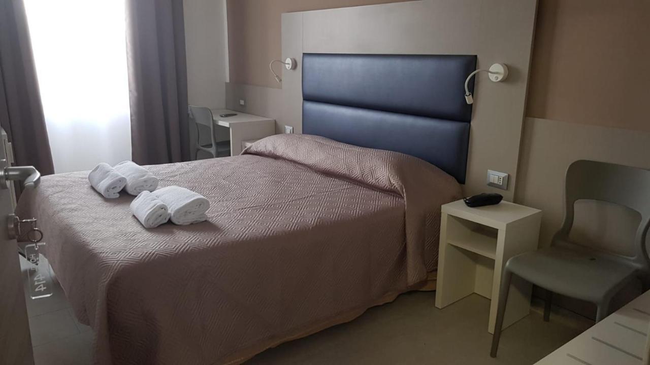 Hotel City 20 Милано Екстериор снимка