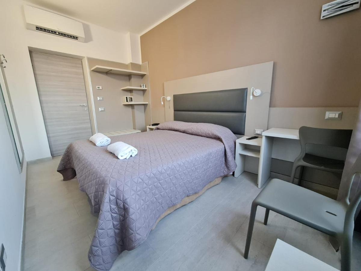 Hotel City 20 Милано Екстериор снимка
